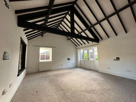 2 bedroom cottage to rent - Photo 3