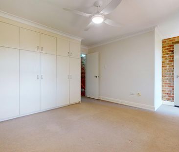 3/86 Brooks Street, Cooks Hill NSW 2300 - Photo 4