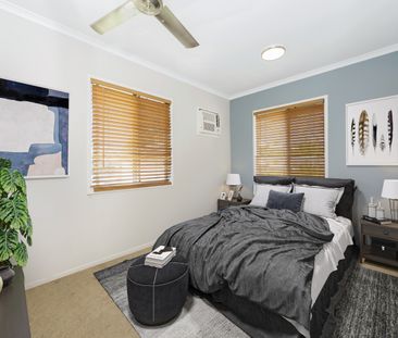 10/10 Snelham Street - Photo 3