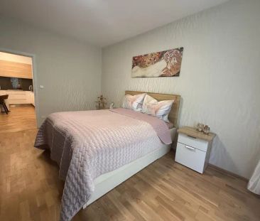PRONÁJEM KRÁSNÉHO VYBAVENÉHO POKOJE SPOLU S PARKOVACÍM STÁNÍM V BRN... - Photo 1