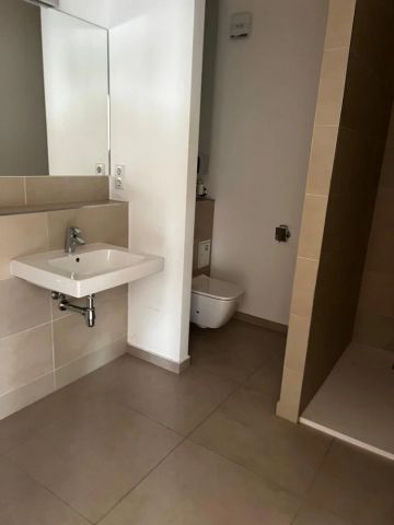 Erstklassige 2-Zimmer-Wohnung mit großem Balkon – Bezug sofort! - Photo 5