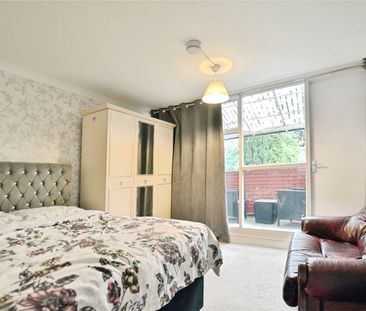 1 bedroom property to rent - Photo 2
