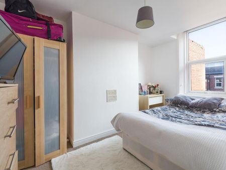 6 bedroom semi-detached house to rent - Photo 4