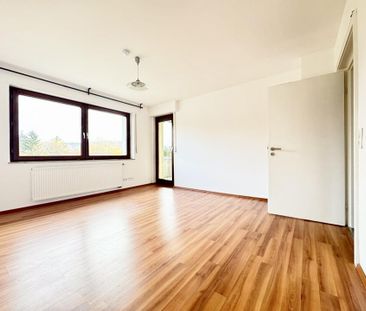 Attraktive 3-Zimmer-Wohnung mit separatem Essbereich und zwei Balko... - Foto 3