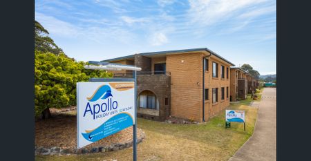 Furnished unit, great location. 6 Month Lease - Photo 4