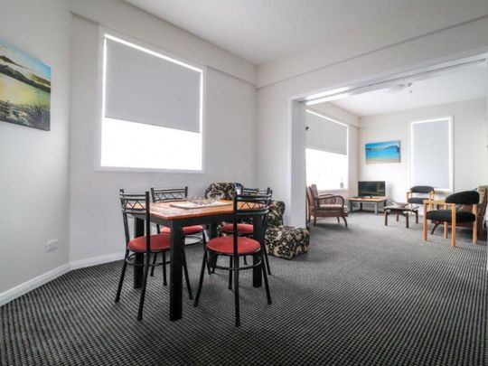 Move in ready - Photo 1