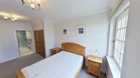 3 bedroom apartment to rent - Photo 4