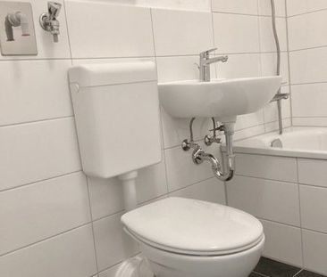 Günstige geschnittene 2-Zimmer-Wohnung mit Balkon (WBS) - Photo 1