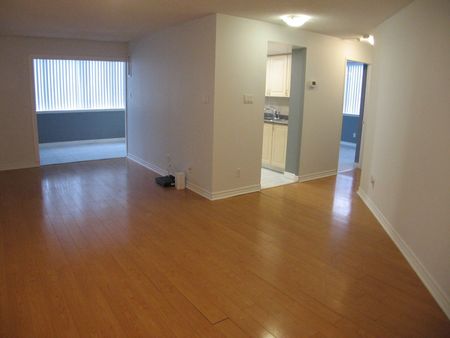 For Lease - 11753 Sheppard Avenue Unit# 122, Toronto, Ontario - Photo 2