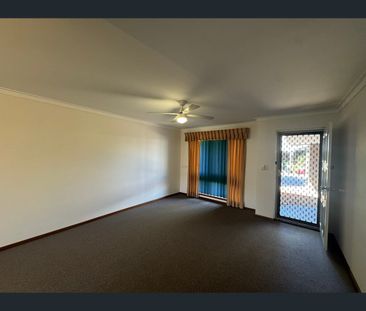 19/6 Merope Close, Rockingham, WA 6168 - Photo 6