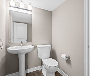 For Lease - 474 Clearbrook Drive, Barrhaven, Ontario - Photo 2