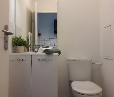 Location Appartement 1 pièce 19m² LA ROCHELLE 17000 - Photo 6