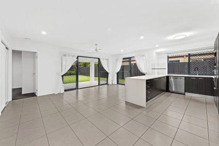 47 Charlton Crescent, Ormeau QLD 4208 - House For Rent | Domain - Photo 2