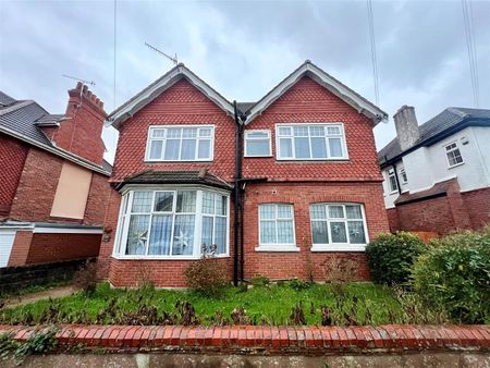 Collington Avenue, Bexhill-On-Sea, TN39 3PX - Photo 4