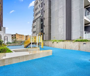 Paramount on Parkes - 1 Bed Unit on 21st Floor - Photo 2