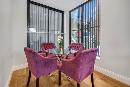 3 Bed Flat, Stoke Newington High Street, N16 - Photo 3