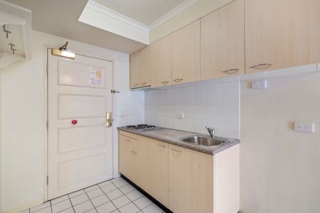 Perfectly positioned in Melbourne City! - Photo 3