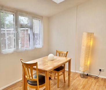 Room in a Shared House, College Road, HA9 - Photo 2