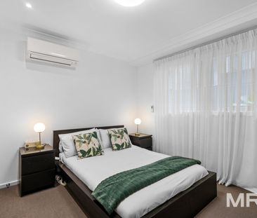 Stunning home in prime location - Photo 5