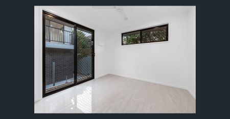 3/169 Hudson Rd, Wooloowin - Photo 3