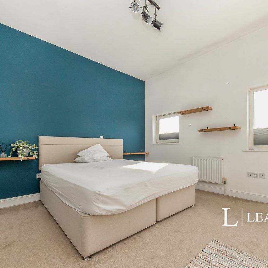 3 bedroom mid-terrace to rent Patteson Road, IP3 - Photo 1