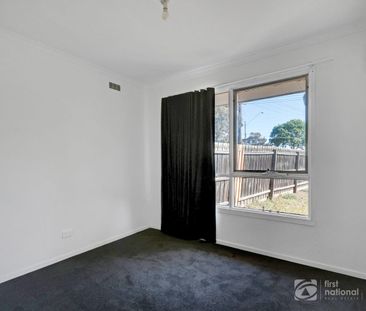 31 McDonald Street, Melton South, Vic 3338 - Photo 6
