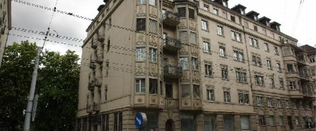 In the heart of the city of Zurich and on the Limmat - Photo 1