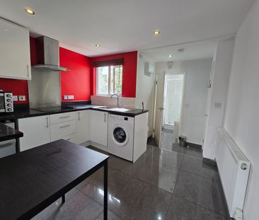 Studio Flat, Penshurst Road, CR7 - Photo 5