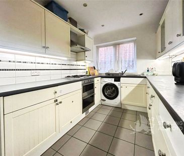 Manor Road, Guildford, Surrey, GU2 9NR - Photo 2