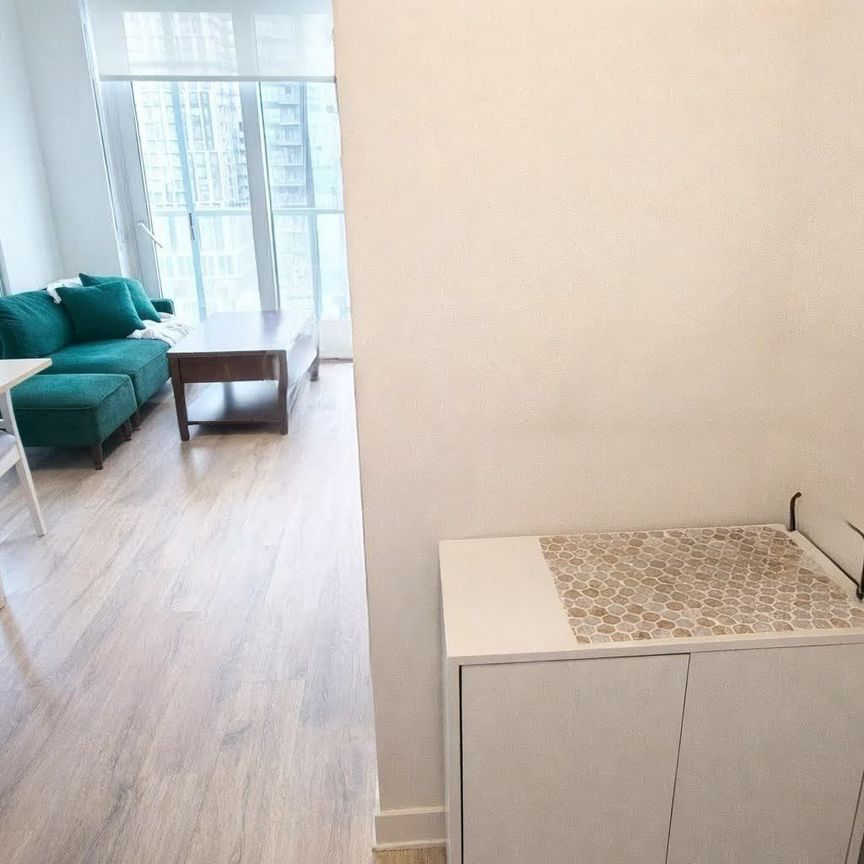 For Lease - 100 Dalhousie Street, Toronto, Ontario - Photo 1