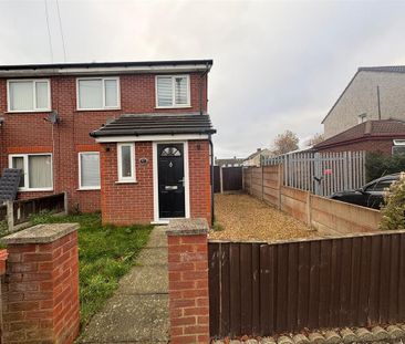 3 bedroom semi-detached house to rent - Photo 4