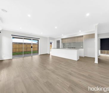 BRAND NEW FAMILY HOME IN HEART OF WOODSTOCK - Photo 4