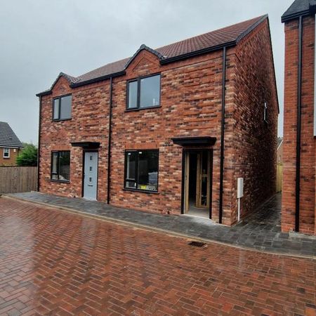 2 bedroom semi-detached house to rent - Photo 4