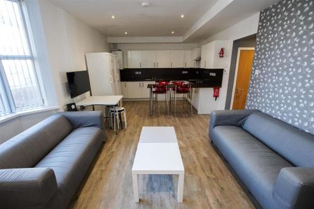 6 bedroom house to rent - Photo 3