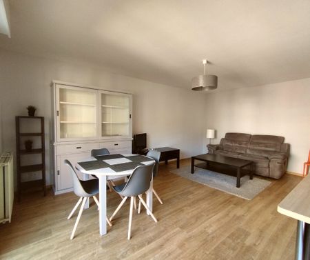 Location Appartement 2 pièces 48m² - Photo 2