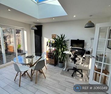 3 bedroom semi-detached house to rent - Photo 3