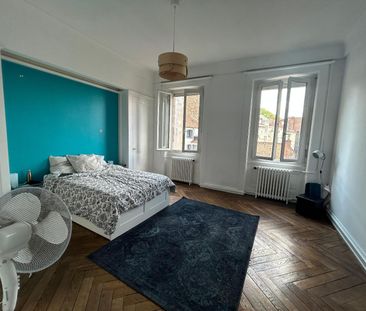 Location Appartement 7 pièces 218m² ST ETIENNE 42000 - Photo 4