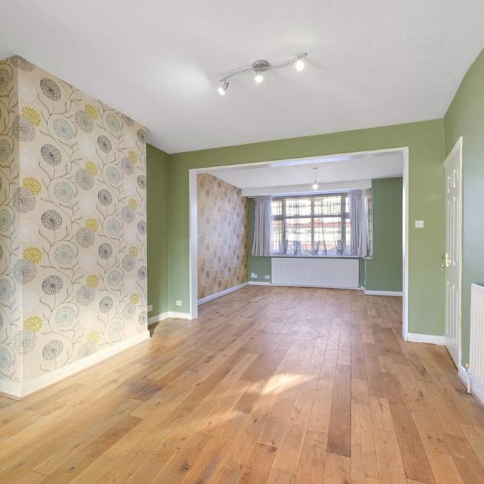 3 bedroom semi-detached house to rent - Photo 1