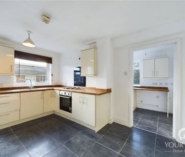 3 bedroom semi-detached house to rent - Photo 5