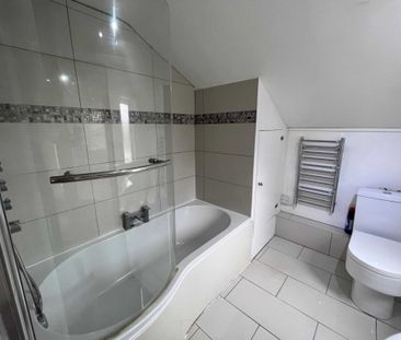 2 bed Terraced for rent - Photo 6