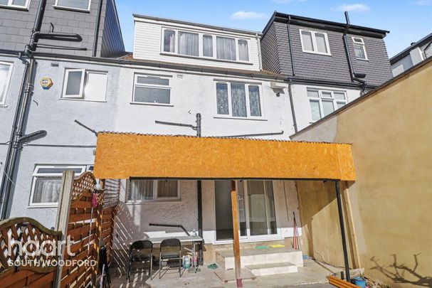 4 bedroom terraced house to rent - Photo 1