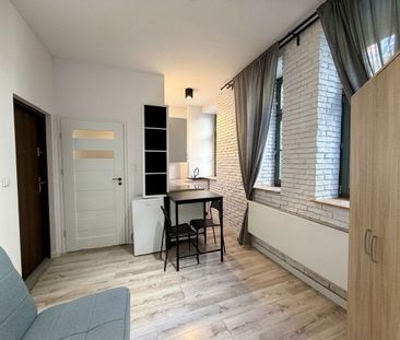 jasna kawalerka w sercu Łazarza – ul. Małeckiego 21 m² - Photo 6