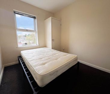 Studio to rent - Photo 6