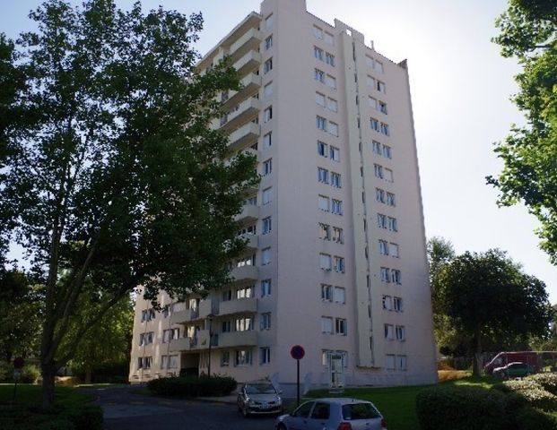 Appartement T2 à SAINT QUENTIN - Photo 1