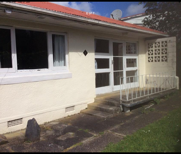 Two Bedroom Unit with Big Compound Mt Wellington - Photo 2