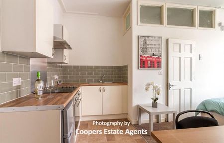 1 bedroom flat to rent - Photo 3