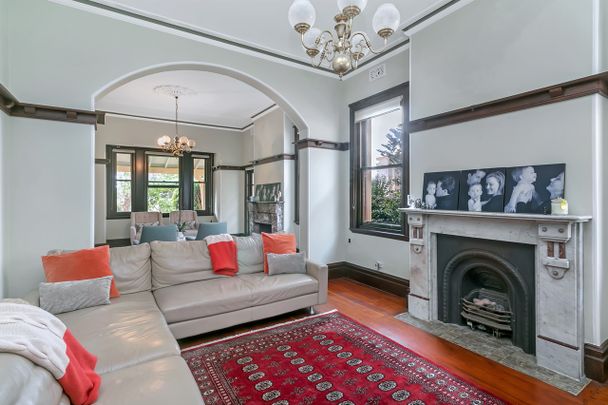 21 Margaret Street, Fairlight NSW 2094 - House For Rent | Domain - Photo 1