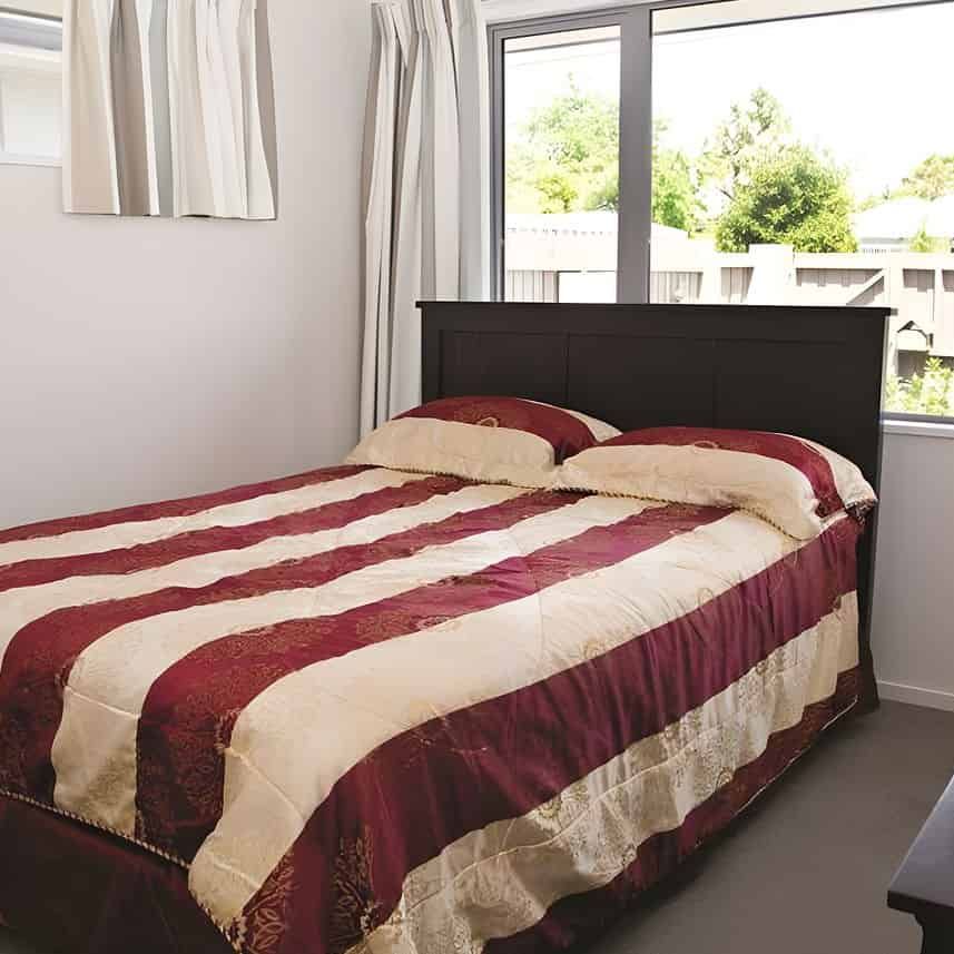 Beautiful 4 Bedroom, 3 Bathroom Home - Photo 1