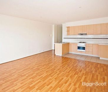 2-Bedroom Apartment Near Monash University - Photo 1
