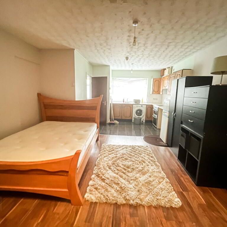 First Floor Apartment, 3 Townhill Road, Portglenone, Ballymena, BT44 8AD - Photo 2